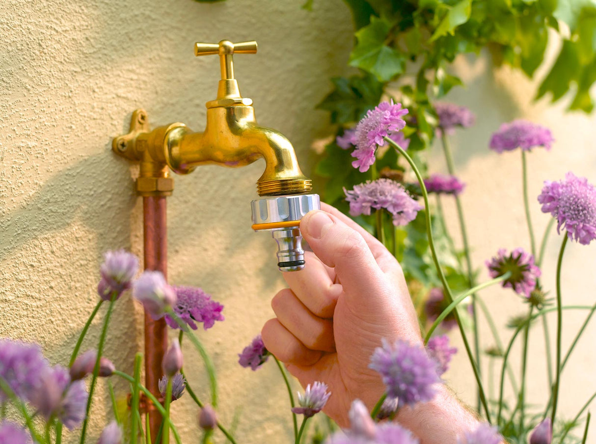 Hozelock 1" Outdoor Metal Outdoor Tap Connector PRO (2042)